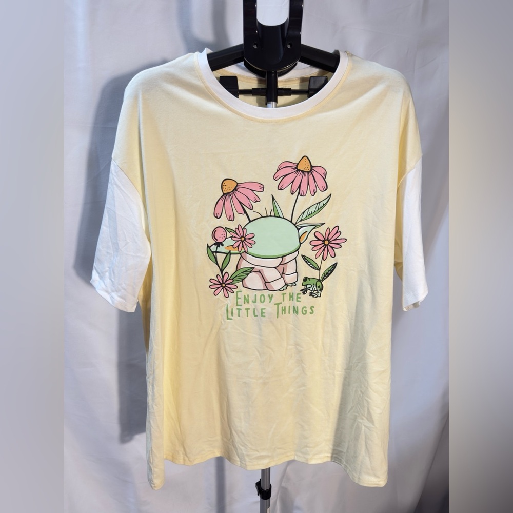 Cute Cottagecore Frog Flowers Graphic Tee "Enjoy The Little Things" Yellow White